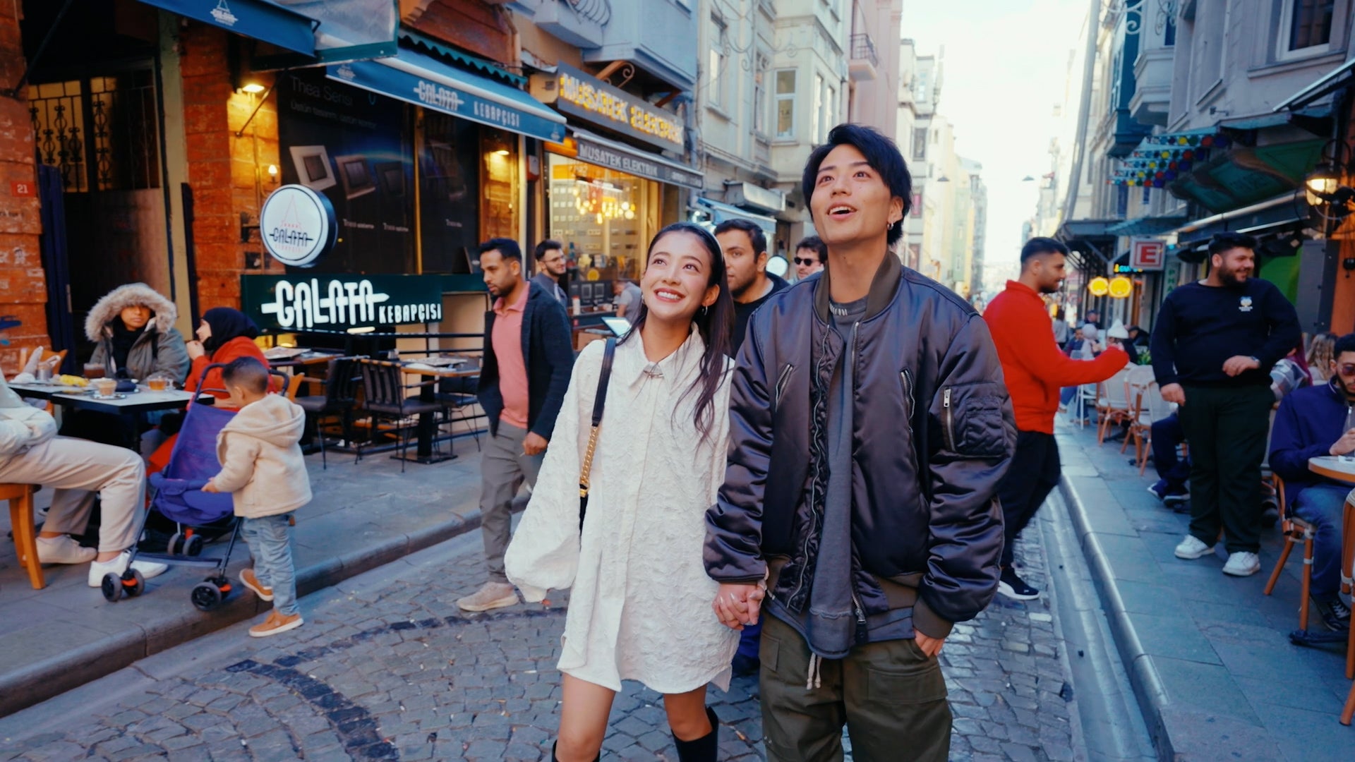 みさき、ひろやす「LOVE POWER KINGDOM〜恋愛強者選挙〜」（C）AbemaTV,Inc