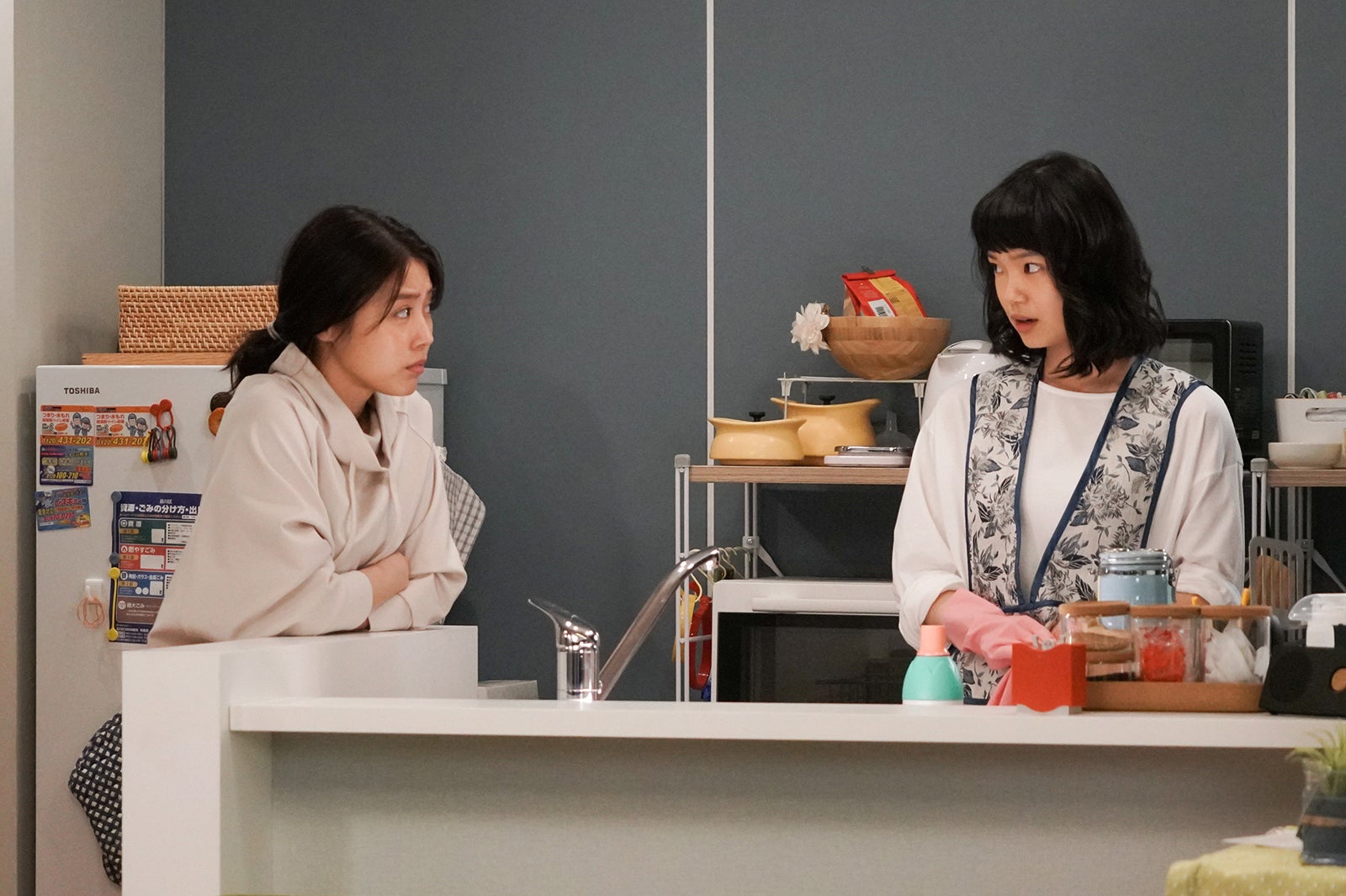 有村架純、古川琴音 「コントが始まる」第5話より（C）日本テレビ