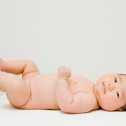 子育てに便利なおしりふき。顔、手、床…どこまで使う?