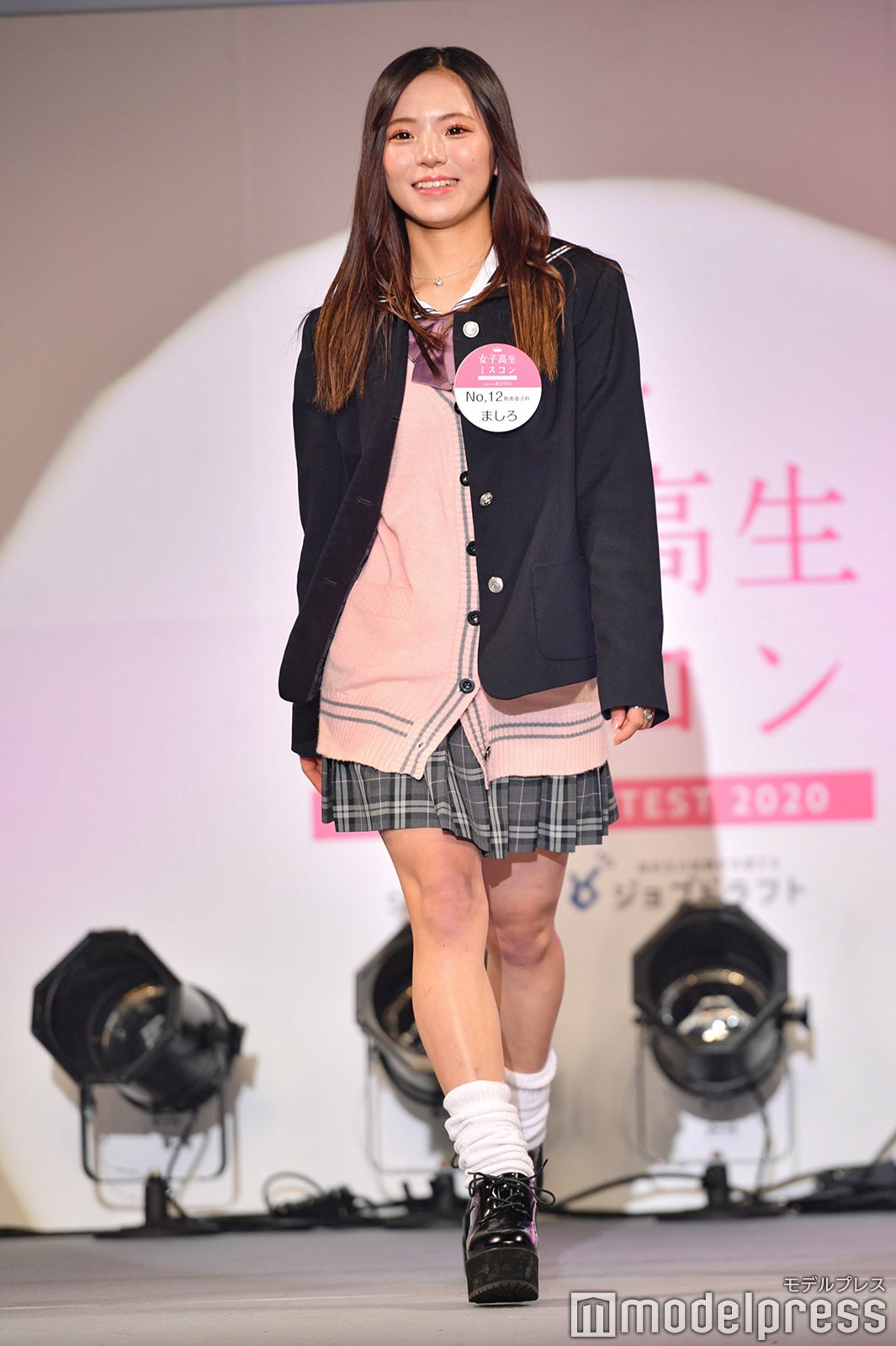 （C）モデルプレス