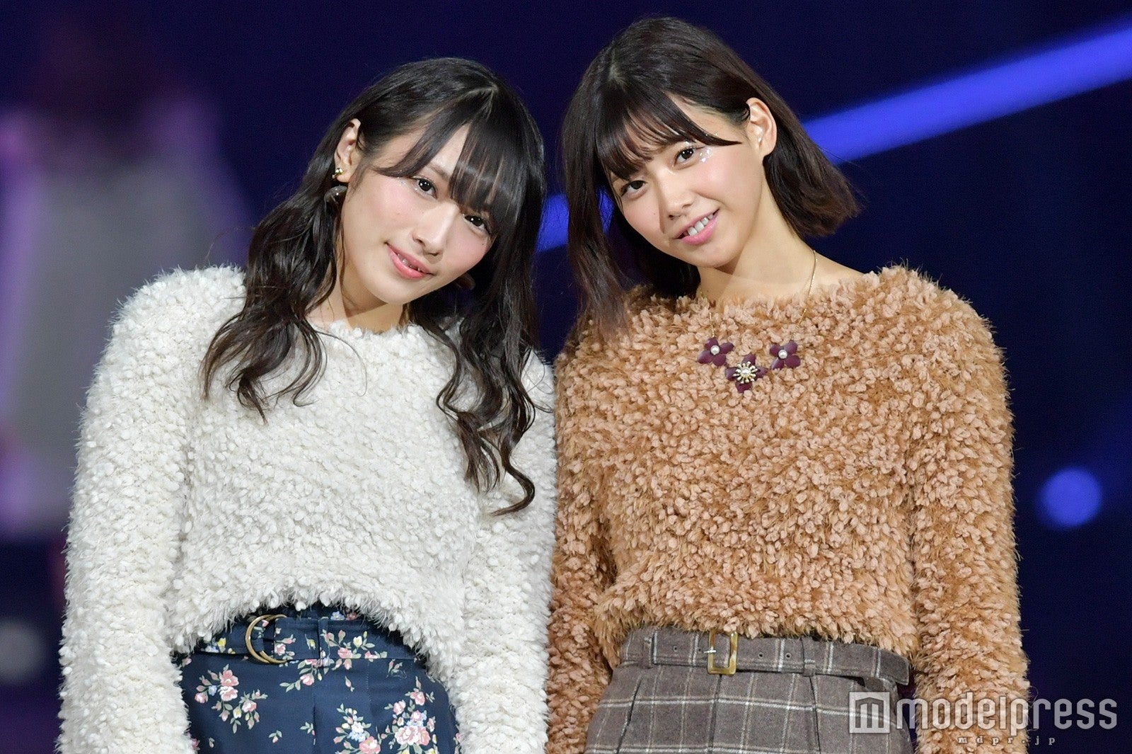 渡辺梨加＆渡邉理佐（C）モデルプレス