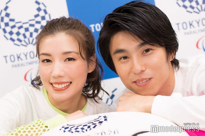 仲里依紗、中尾明慶(C)モデルプレス