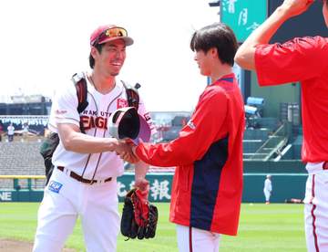 広島ファンが異例の「前田健太コール」右翼席から響き渡る マエケンも感謝「頑張ります！」