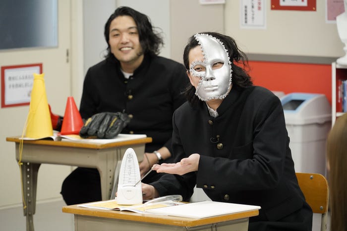 盛山晋太郎、粗品(C)日本テレビ