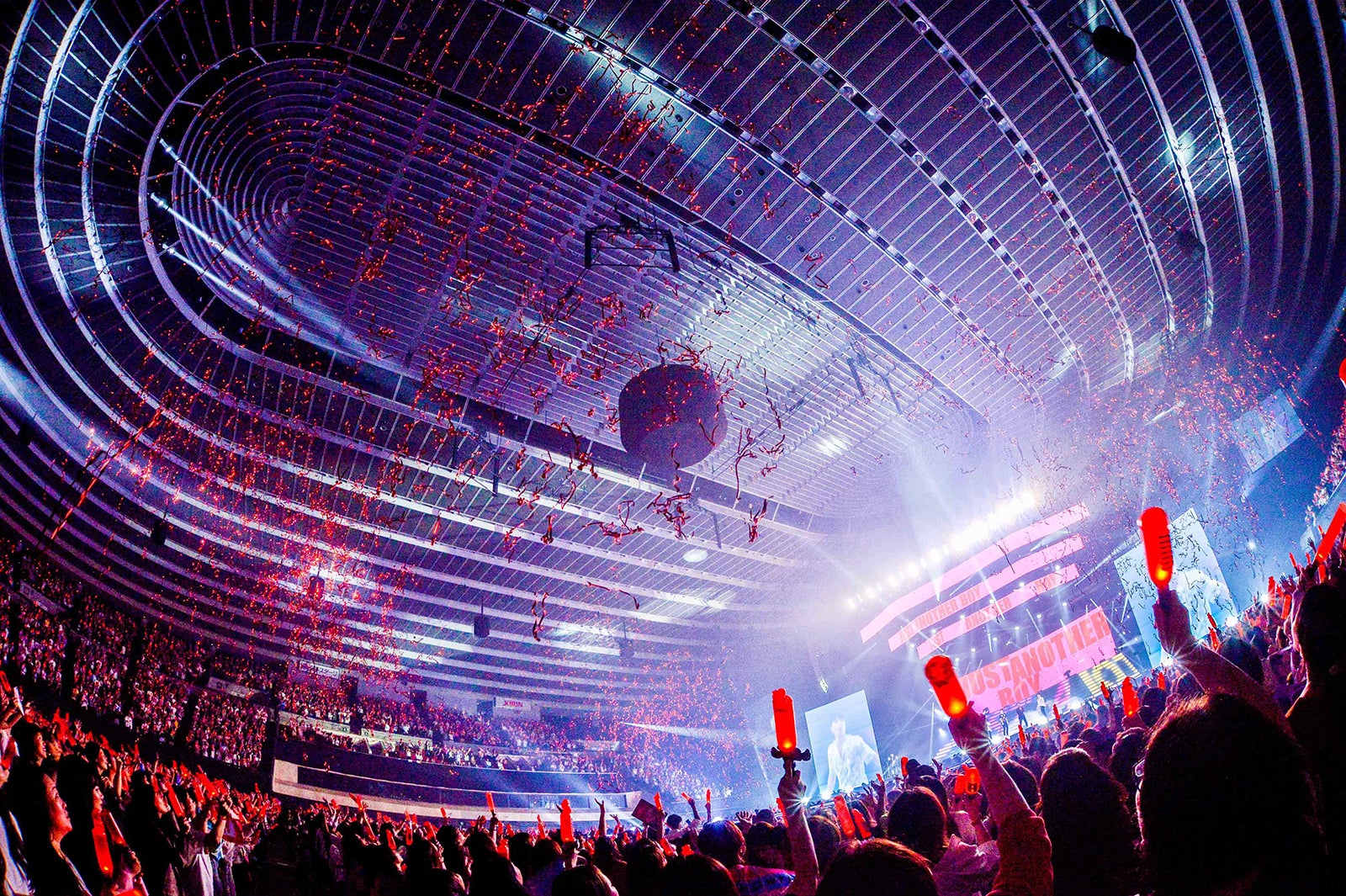 iKON （提供写真）