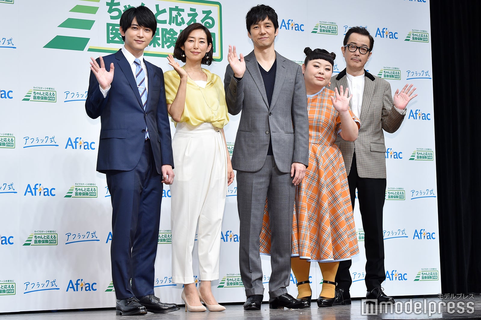 （左から）吉沢亮、木村多江、西島秀俊、渡辺直美、リリー・フランキー（C）モデルプレス