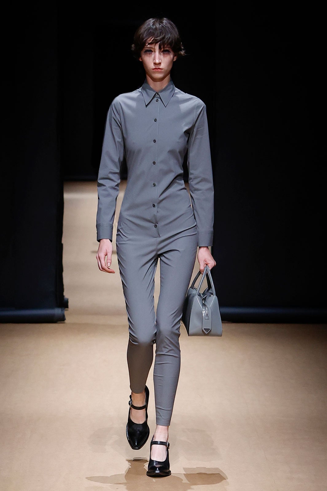 「TOUCH OF CRUDE」より（提供写真）