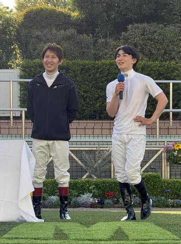 長浜鴻緒騎手が使用した鞍が10万円で売却 落札者「急いで20万円下ろしました」 中山競馬場で引退競走馬支援チャリティーオークション