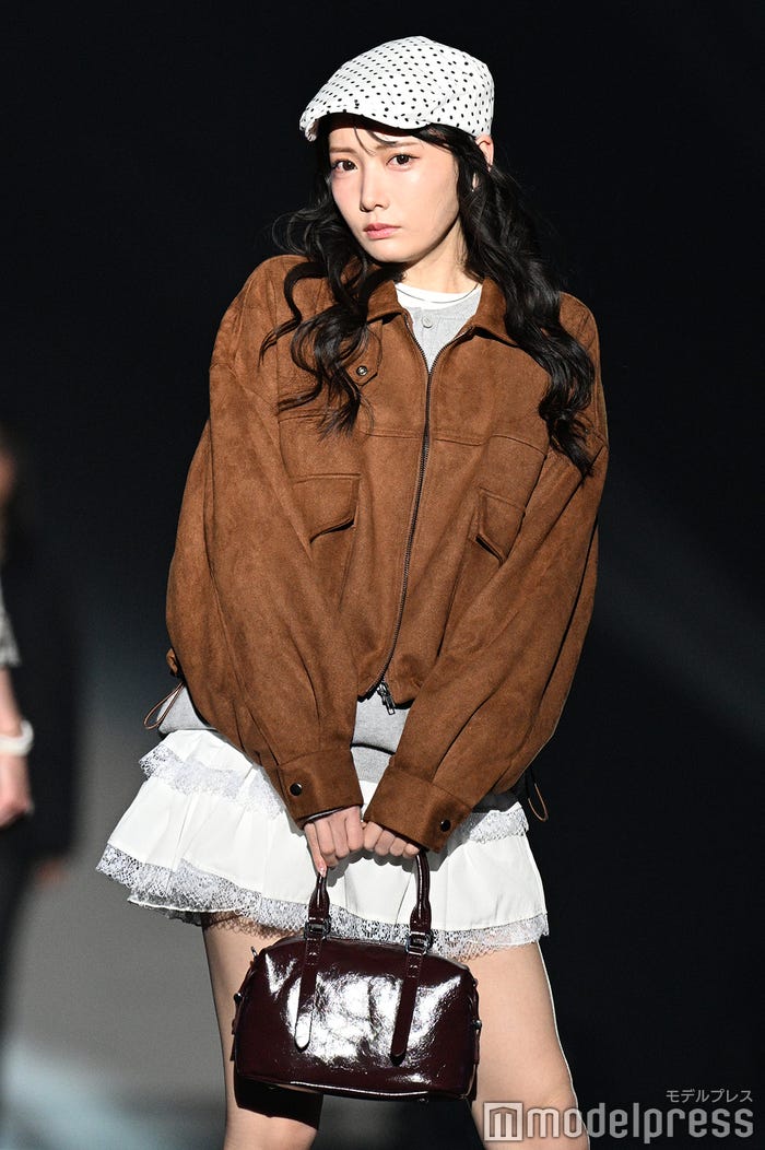 鈴木瞳美(C)モデルプレス