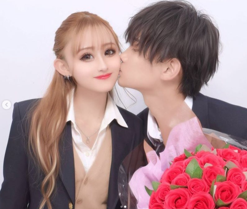 「今日好き」伊藤愛依海、恋人・船山恭兵にバラ50本のサプライズ 本数の意味にも注目集まる