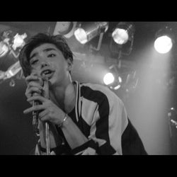 村上虹郎が熱い歌声を披露 伝説的ロックバンドのヴォーカリスト役、初の作詞も担当