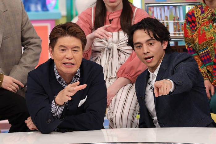ヒロミ、満島真之介(C)フジテレビ
