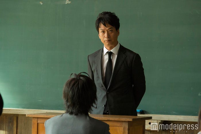 映画「暗殺教室~卒業編~」より(C)2016フジテレビジョン 集英社 ジェイ・ストーム 東宝 ROBOT(C)松井優征/集英社