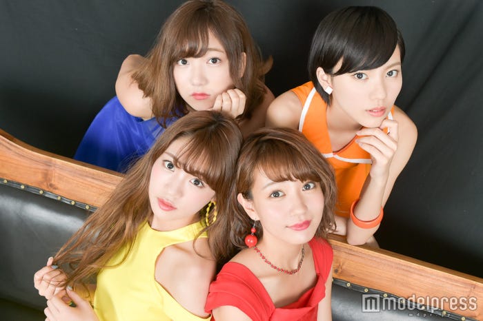 「夢みるアドレセンス」(左上から時計回りで)京佳、小林れい、荻野可鈴、志田友美 (C)モデルプレス