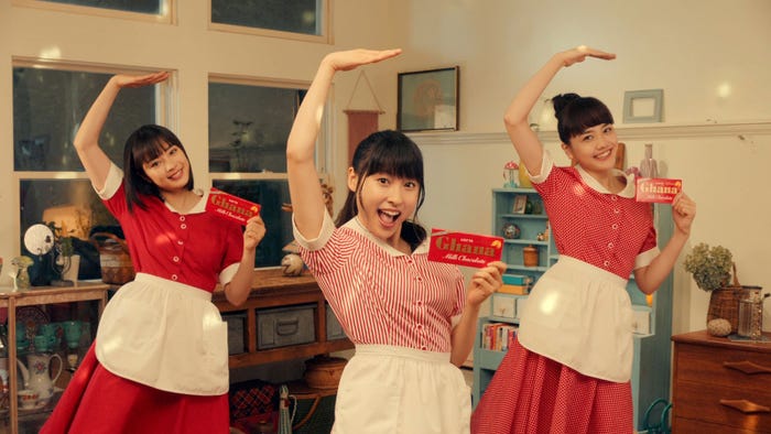 広瀬すず土屋太鳳、松井愛莉/新CMより(提供写真)