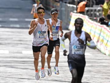 大迫傑が意地の日本人トップ12位！鈴木健吾との新旧日本記録保持者対決制す 終盤マッチレースも41キロ過ぎに突き放す