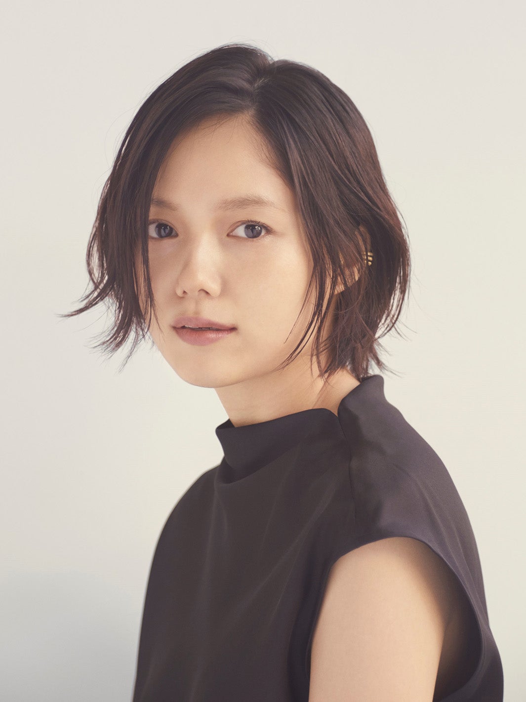 宮崎あおい、神木隆之介主演朝ドラ「らんまん」語りに決定