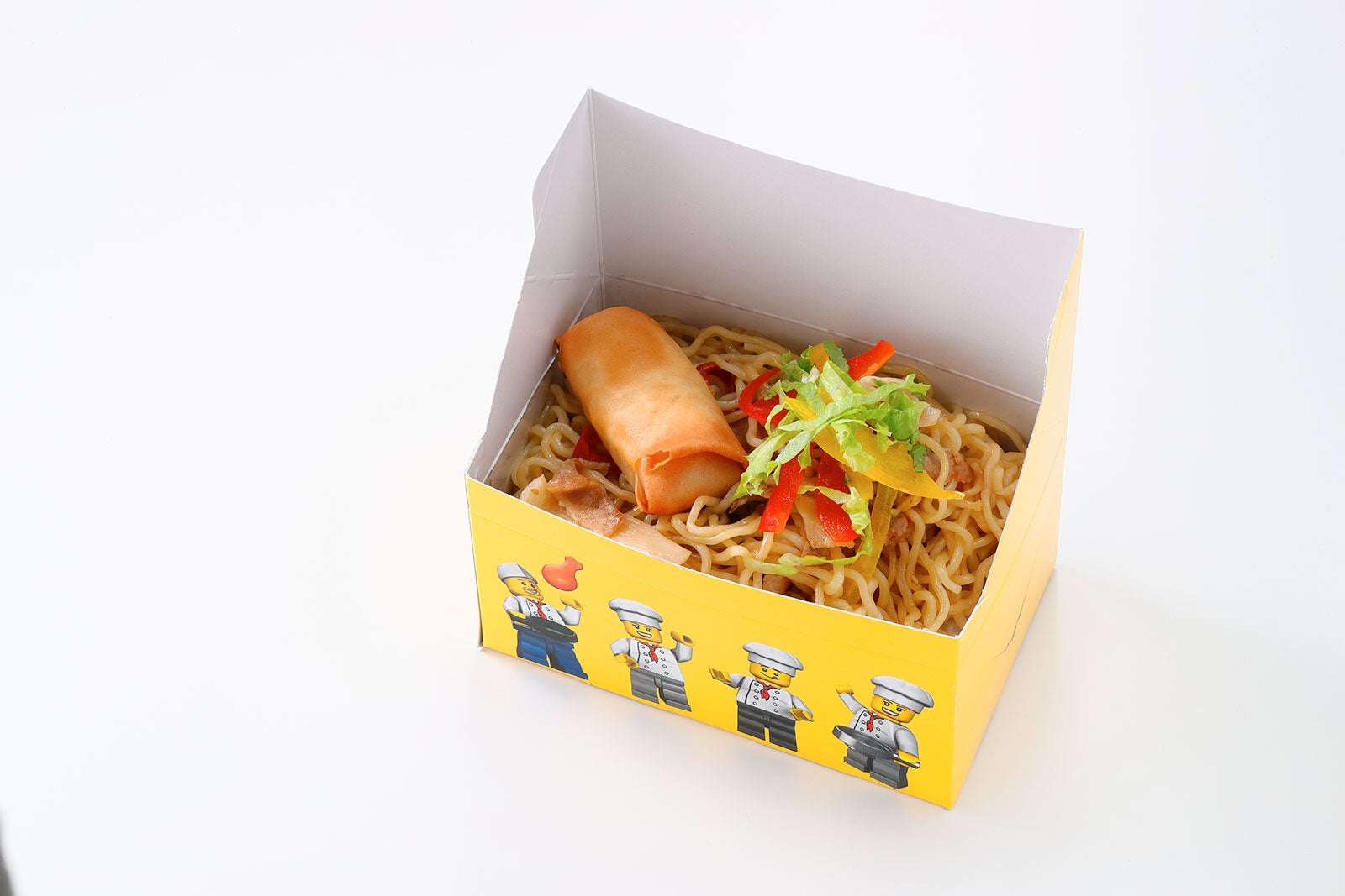 焼きそば500円／画像提供：LEGOLAND JAPAN