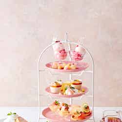 季節のアフタヌーンティー“白桃”3,600円~※コースによって変動/提供画像