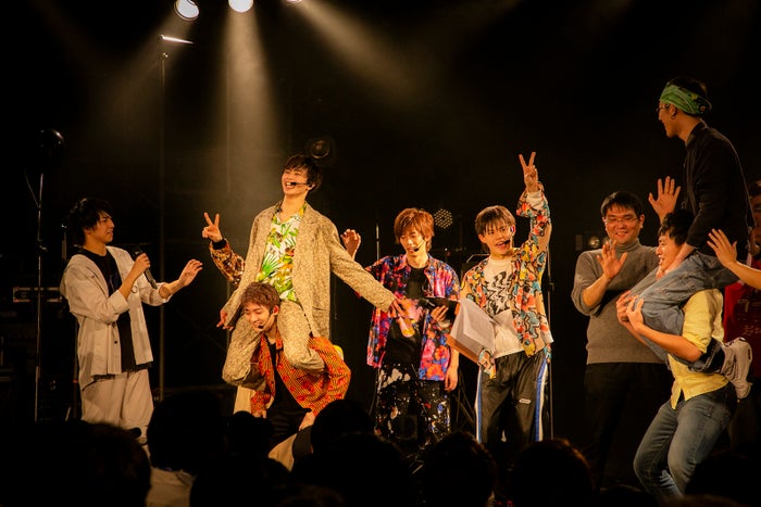 超特急 男性ファンと白熱バトル 恵方巻 客席ダイブも 男祭りライブレポ セットリスト モデルプレス