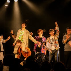 超特急、男性ファンと白熱バトル 恵方巻&客席ダイブも<男祭りライブレポ&セットリスト>