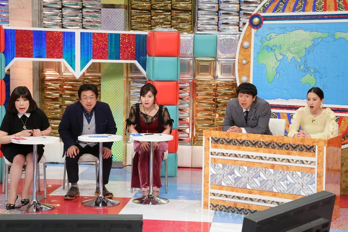 「世界東西まっぷたつ!クギヅケ映像バトル」 (C)テレビ朝日