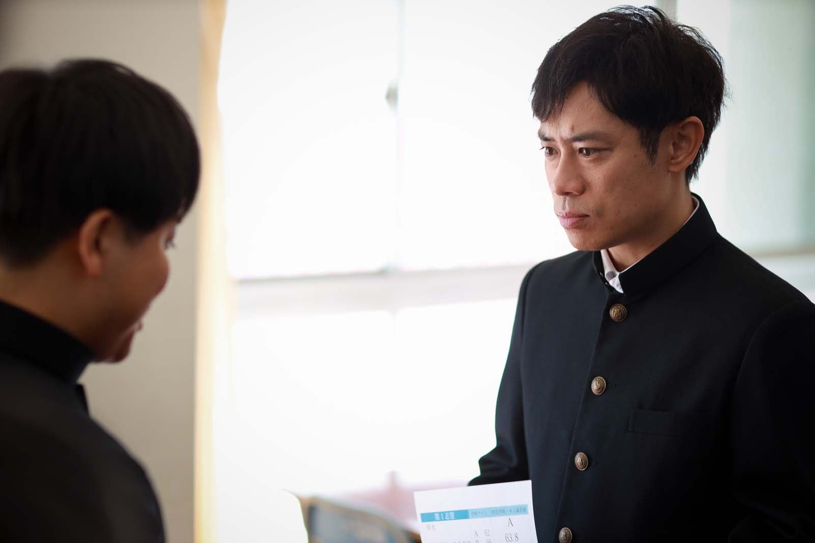 伊藤淳史「離婚しない男―サレ夫と悪嫁の騙し愛―」第5話より（C）テレビ朝日