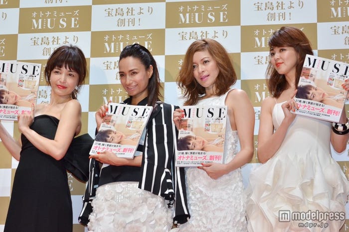 (左から)梨花、佐田真由美、岩堀せり、SHIHO