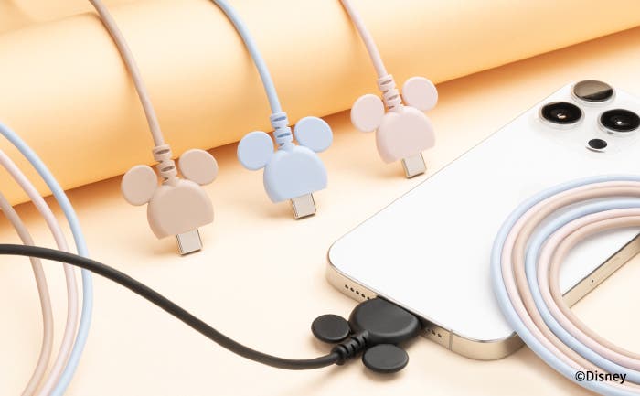 ディズニーキャラクター USB 2.0 CABLE TYPE-C to TYPE-C 1.5m(ミッキーアイコン)各¥1,760(税込)/Hamee(C)Disney