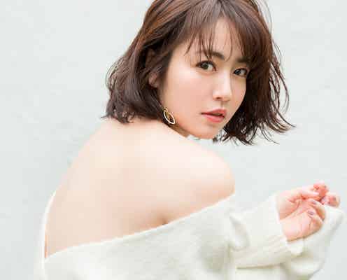 磯山さやか、2年ぶりグラビア カレンダーで水着&ランジェリー姿披露