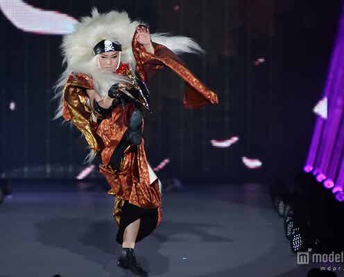“大衆演劇界の雄”大川良太郎、ファッションショーとの異色コラボ披露に会場騒然<関コレ2015A/W>