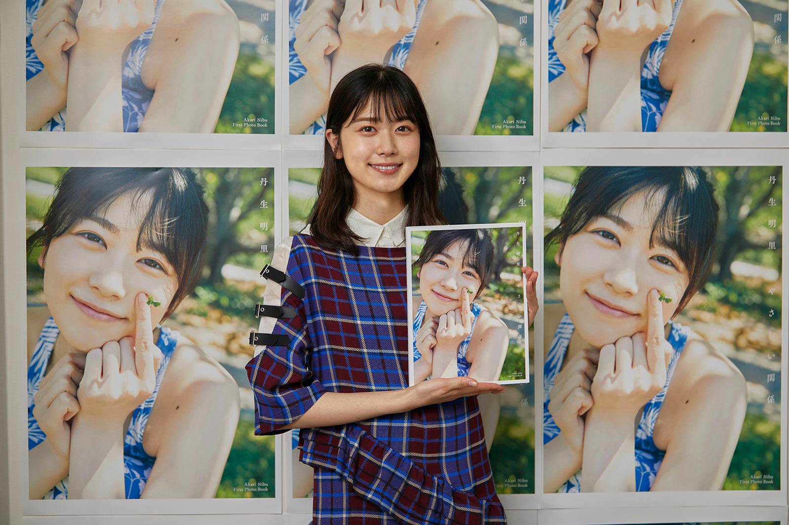 丹生明里（撮影／鈴木渉）