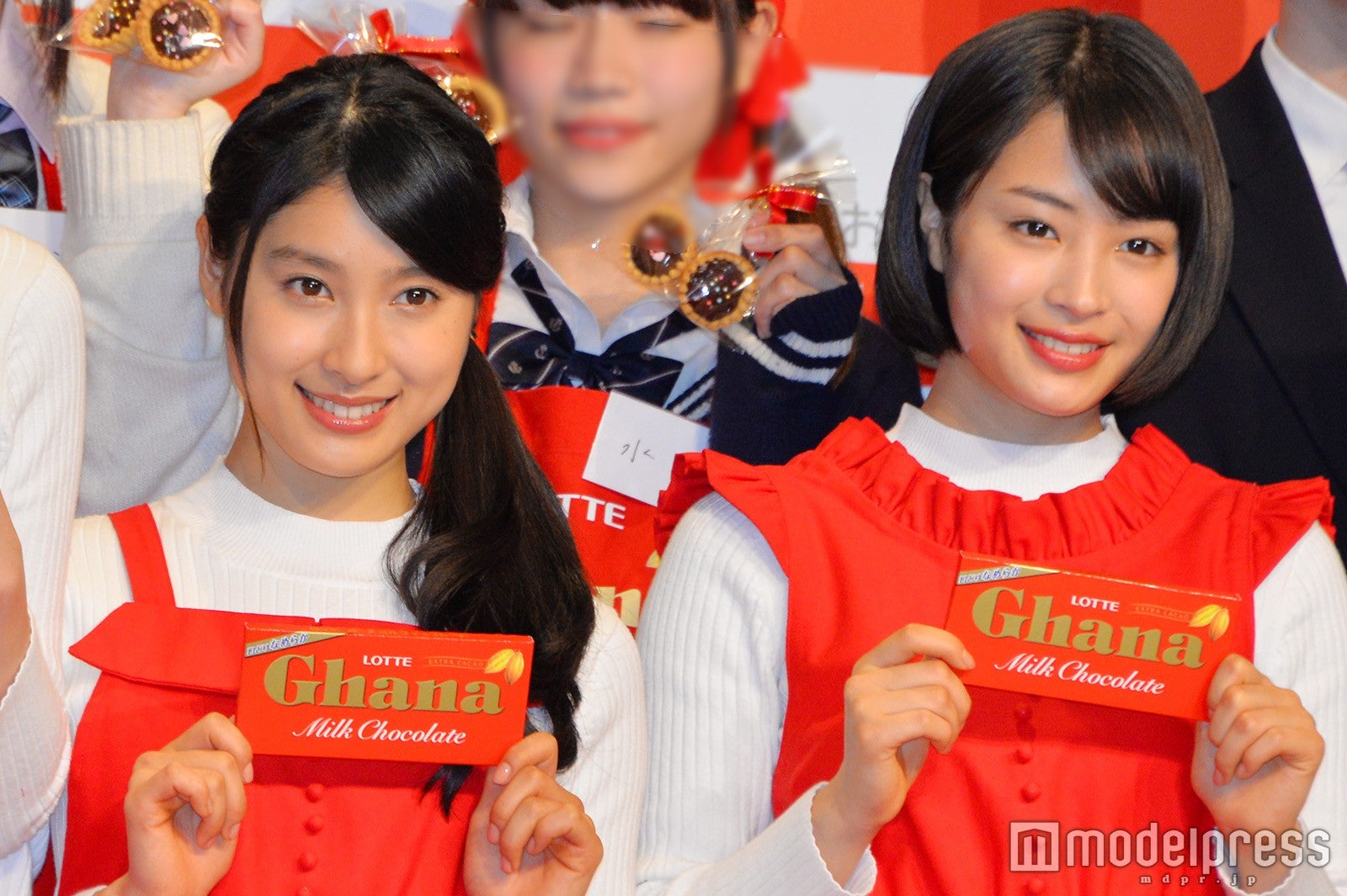 土屋太鳳、広瀬すず（C）モデルプレス