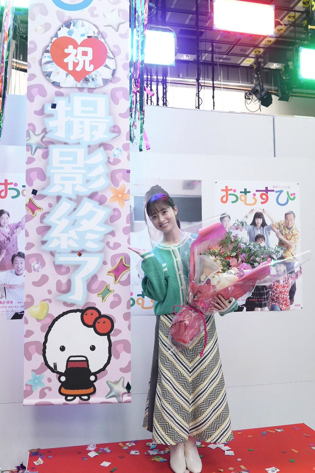 朝ドラ「おむすび」クランクアップ 主演・橋本環奈は感涙「学んだり思うことがありました」