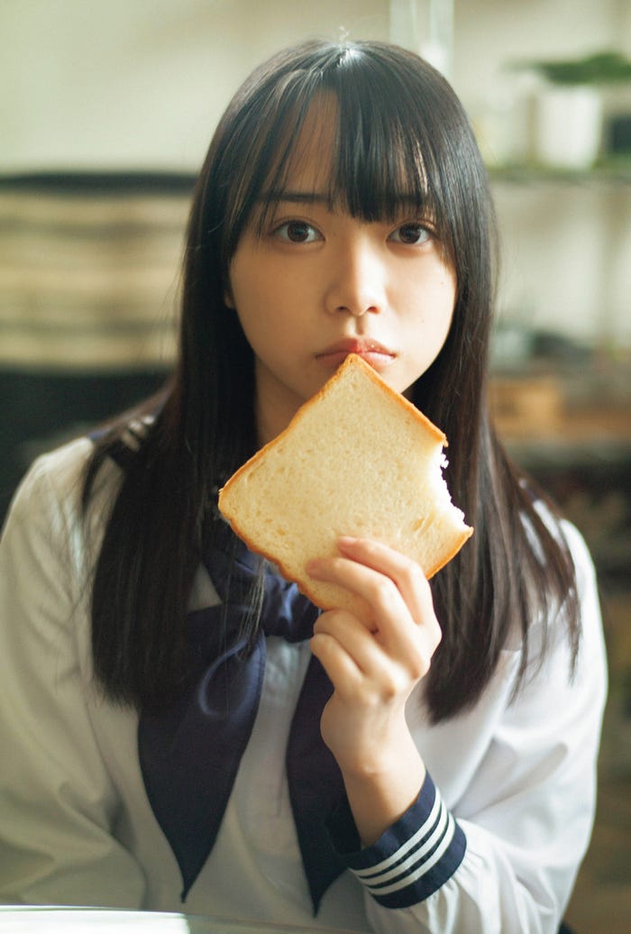 山口陽世/「B.L.T.graduation2022高校卒業」ローソンエンタテインメント購入特典ポストカード (画像提供:東京ニュース通信社)