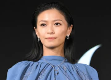 榮倉奈々 ラグジュアリーホテルで大阪満喫！パワフルなトレーニング姿も公開「懸垂できる女性、カッコ良すぎる」