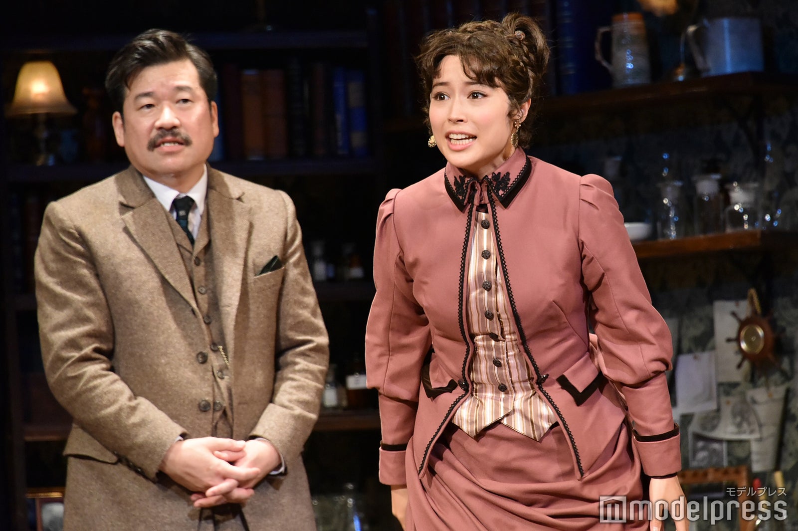 佐藤二朗、広瀬アリス （C）モデルプレス