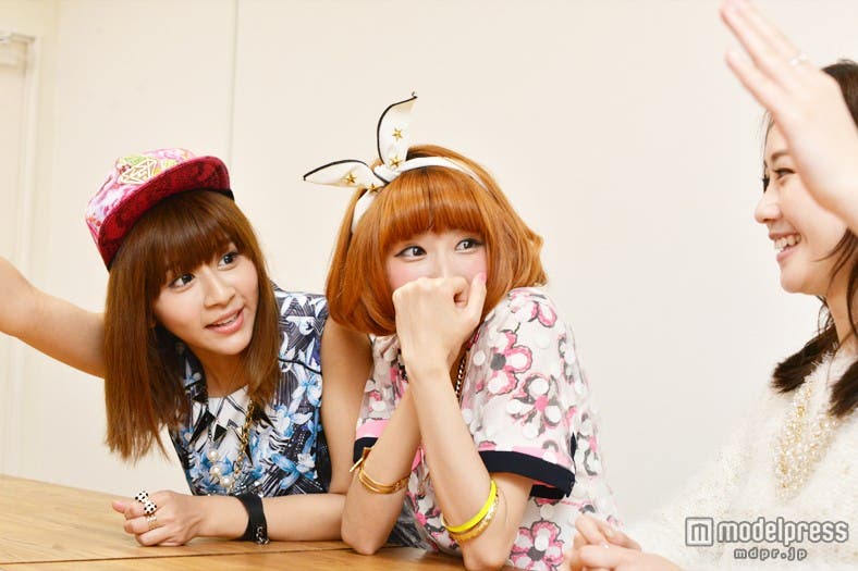 座談会の模様(左から)エース、ハイジャン