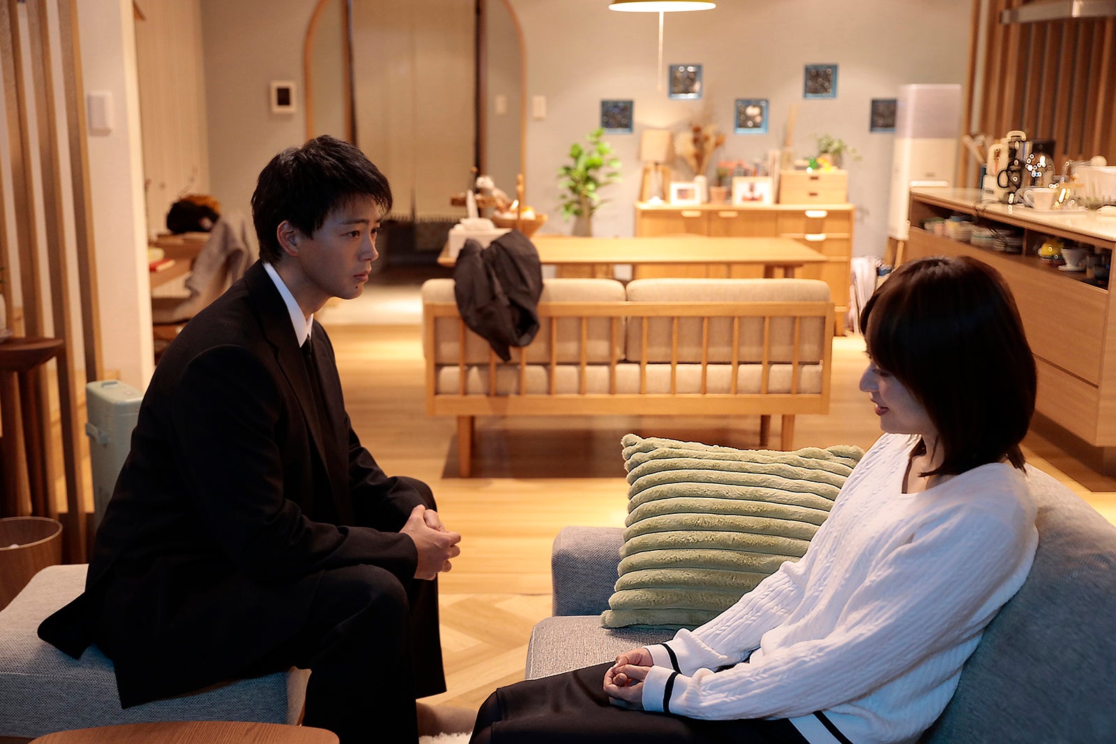 竹内涼真、井上真央「再会～Silent Truth～」第7話（C）テレビ朝日