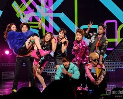 キスにお姫様抱っこ Shinee F X が甘いコラボ モデルプレス キスにお姫様抱っこ Shinee F X が甘いコラボ モデルプレス