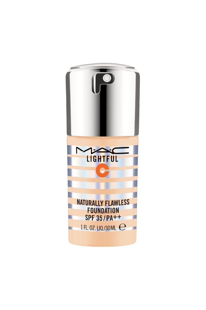 ライトフル C+ ナチュラリー フローレス SPF 35 ファンデーション/画像提供:M.A.C