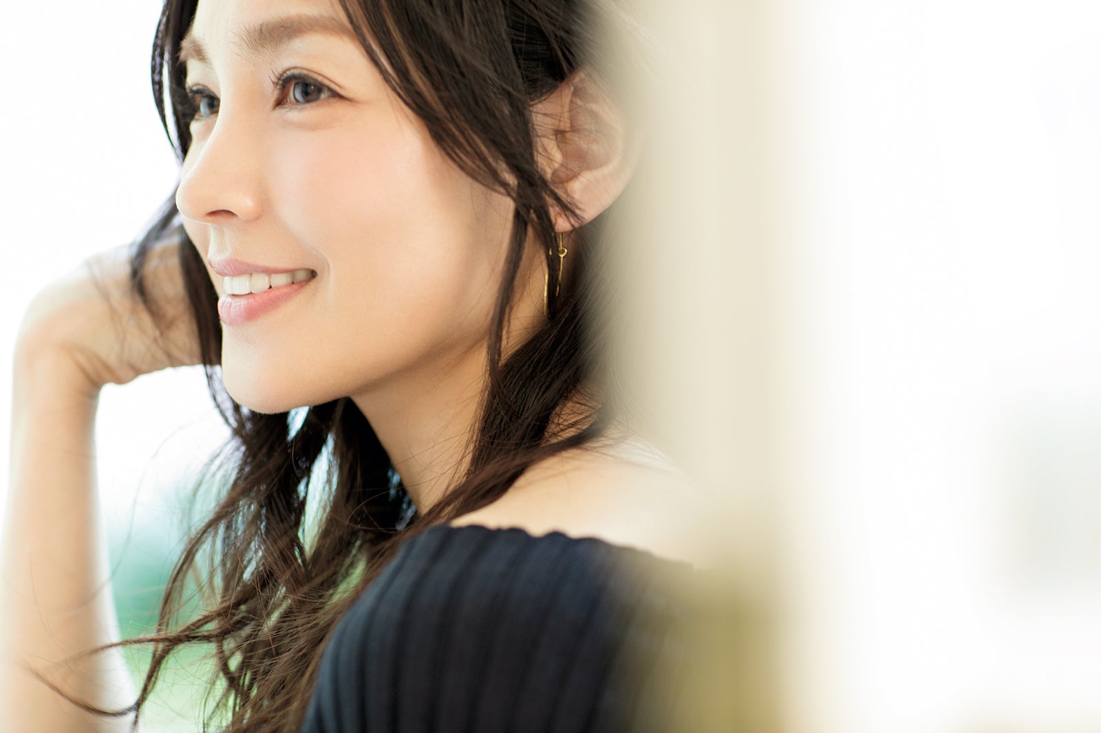 国仲涼子（画像提供：セブン＆アイ出版）