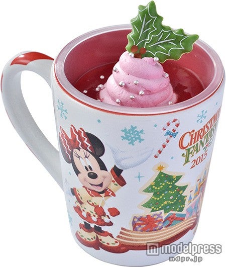 TDL：ホワイトチョコレート＆ピスタチオのムース、スーベニアカップ付き（C）Disney
