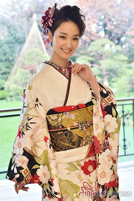 剛力彩芽（C）モデルプレス