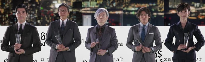 (左から)、高島宏平氏、岩元美智彦氏、宮田裕章氏、楢崎智亜選手、鈴木保奈美(提供写真)