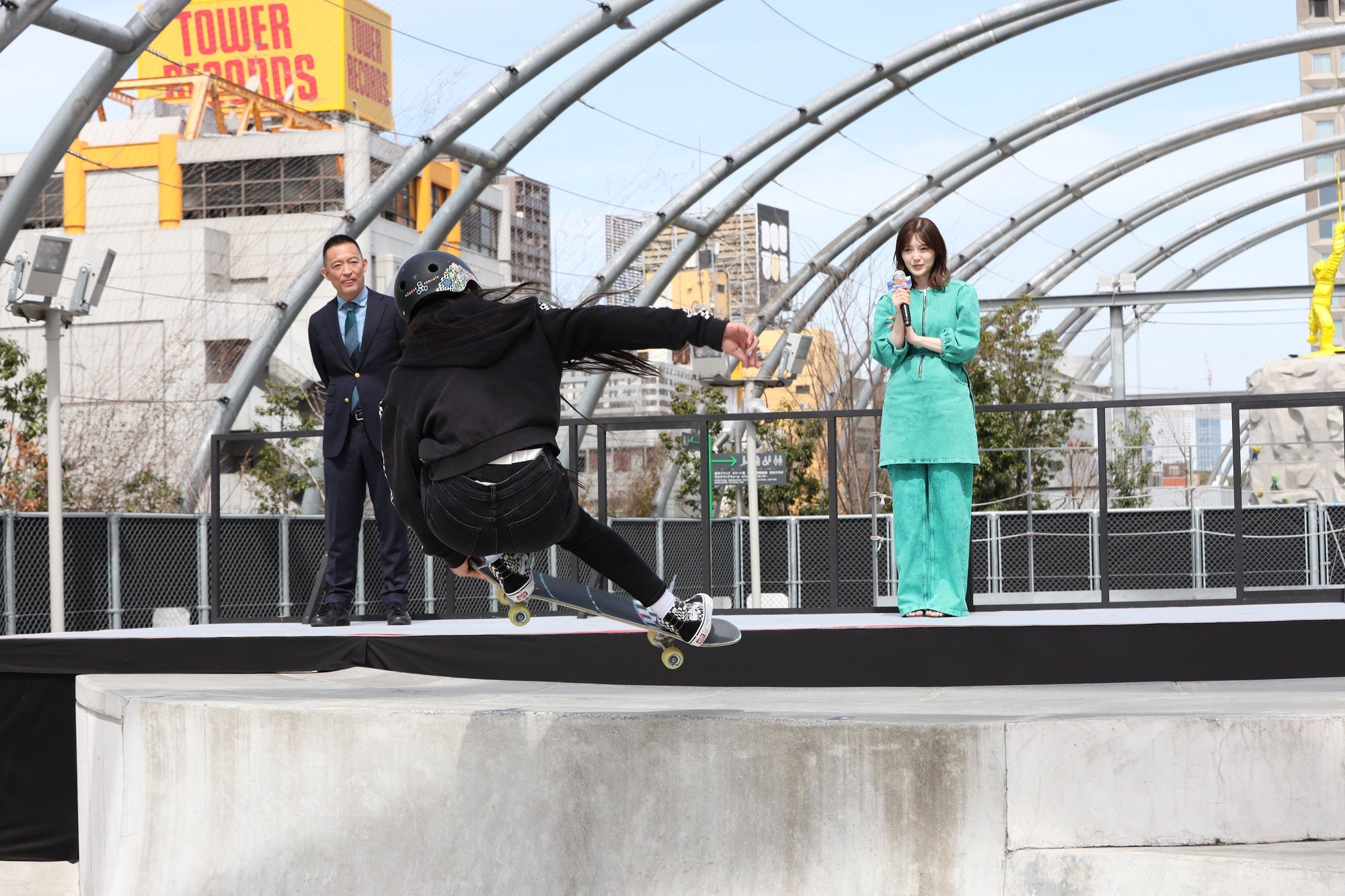 開心那、白石麻衣 （C）2022 青山剛昌／名探偵コナン製作委員会