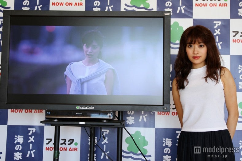 鎌倉・海の家にて／さいとうまりな