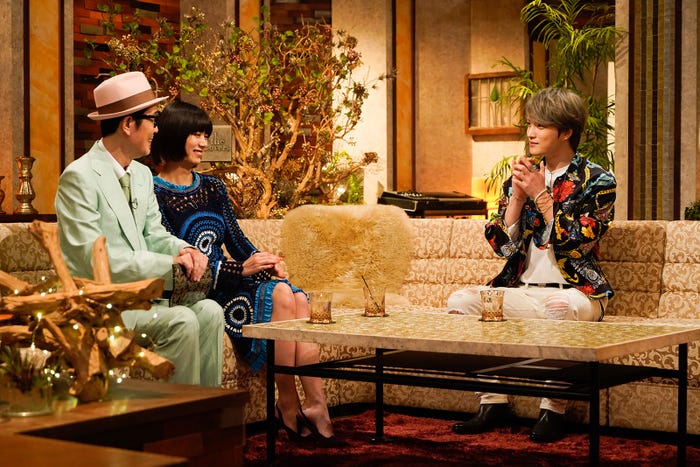 (左から)リリー・フランキー、池田エライザ、ジェジュン(C)NHK