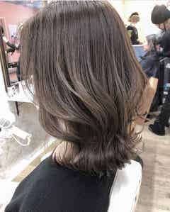 デキる女の登竜門 ミディアムレイヤー で洗練された印象に モデルプレス デキる女の登竜門 ミディアムレイヤー で洗練された印象に モデルプレス