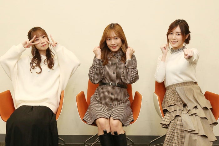 高柳明音、斉藤真木子、松井珠理奈(C)2021 Zest,Inc.